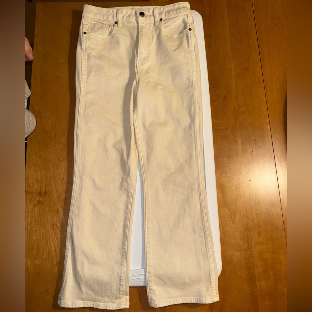Khaite Benny Cropped Cream Straight-Leg Jeans